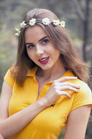 http://cdn.colombian-brides.com/wp-content/uploads/2017/06/beautiful-Ukrainian-girl.jpg